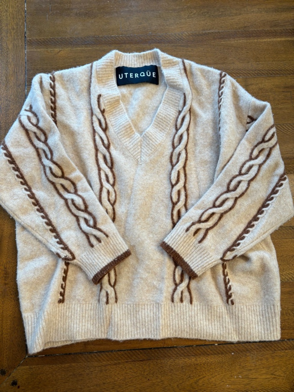 Uterque Women’s Wool Cream Cable-Trim V-Neck Sweater